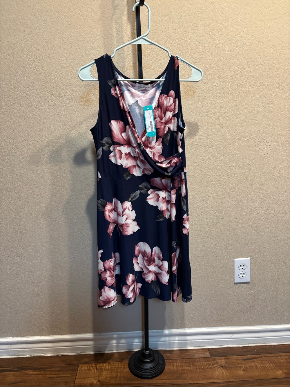 NWT - Kaileigh Navy Floral Sleeveless Dress -